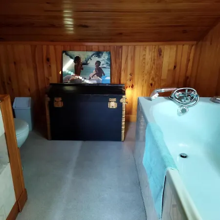 Nomad Alp Bed & Breakfast