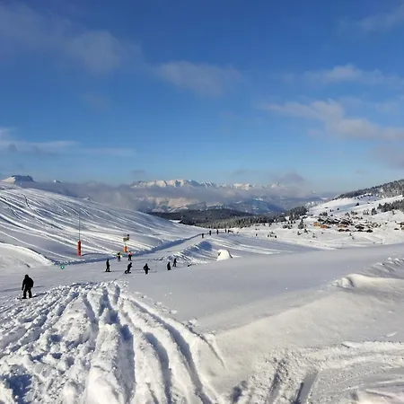 Nomad Alp Bed & Breakfast Marthod