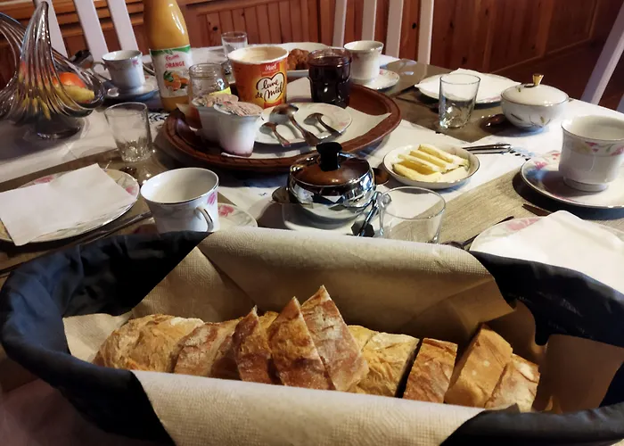 Nomad Alp Bed & Breakfast 3*