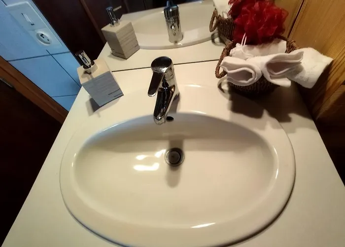 Alojamento de Acomodação e Pequeno-almoço Nomad Alp Marthod