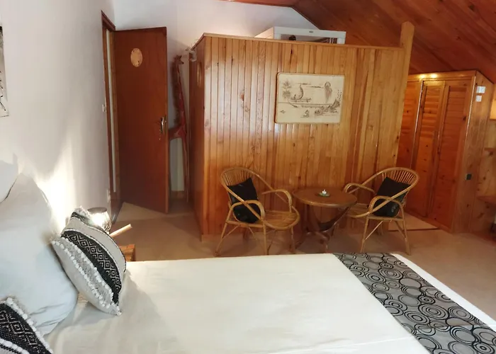 Alojamento de Acomodação e Pequeno-almoço Nomad Alp 3*